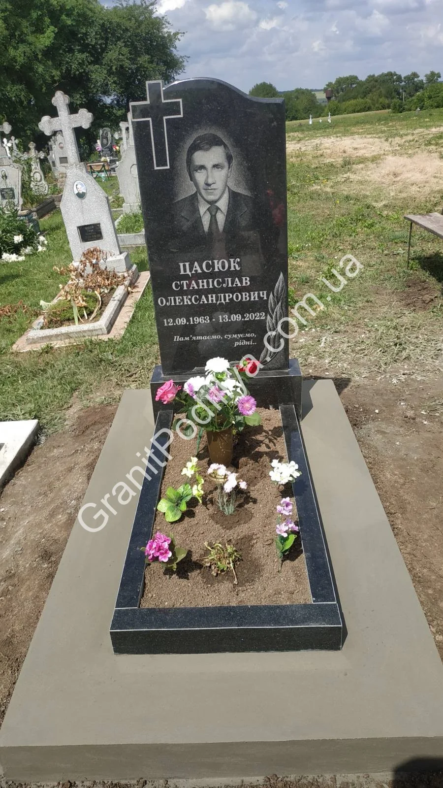 Подвійний пам'ятник з граніту - Кам'янець-Подільський | GranitPodillya